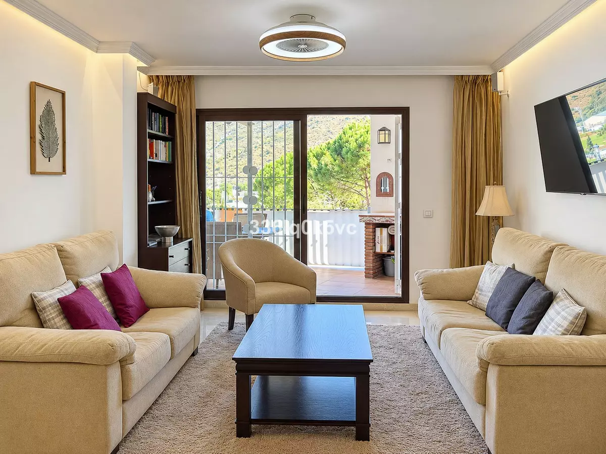 2-bedroom Apartment In Benahavis, Spain (115 M²)