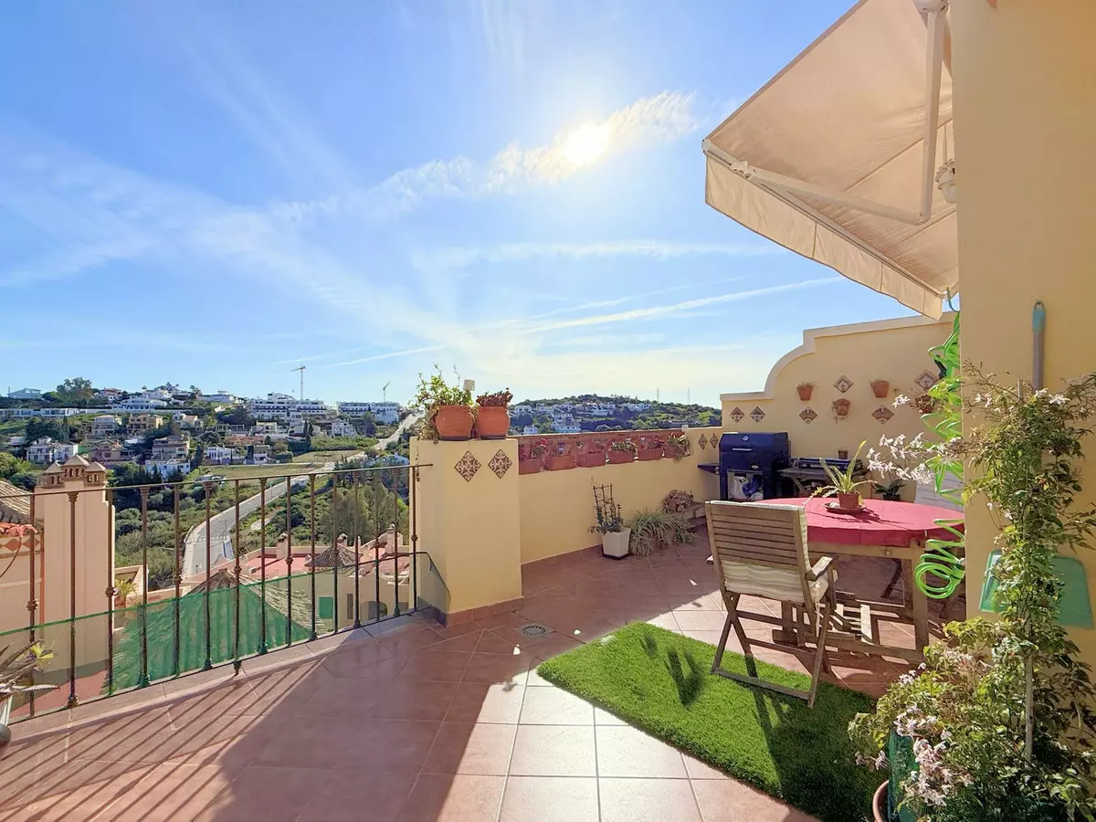 2-bedroom Apartment In Estepona, Spain (108 M²)