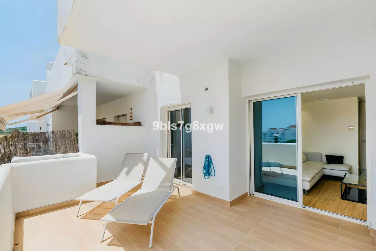 2-bedroom Apartment In Estepona, Spain (96 M²)