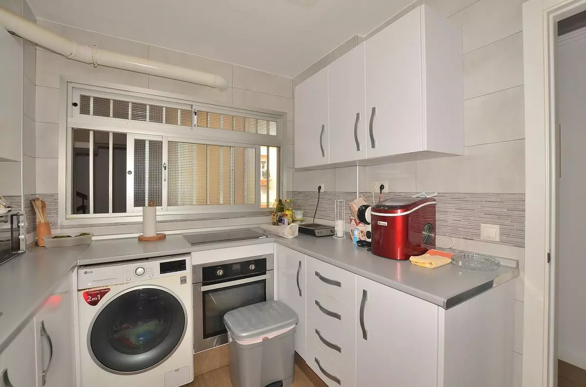 2-bedroom Apartment In Fuengirola, Spain (78 M²)