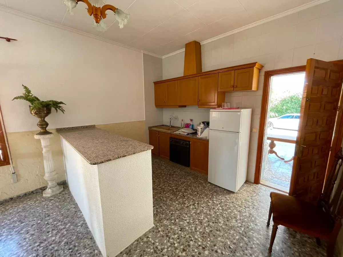 2-bedroom Villa In Redovan, Spain (319 M²)