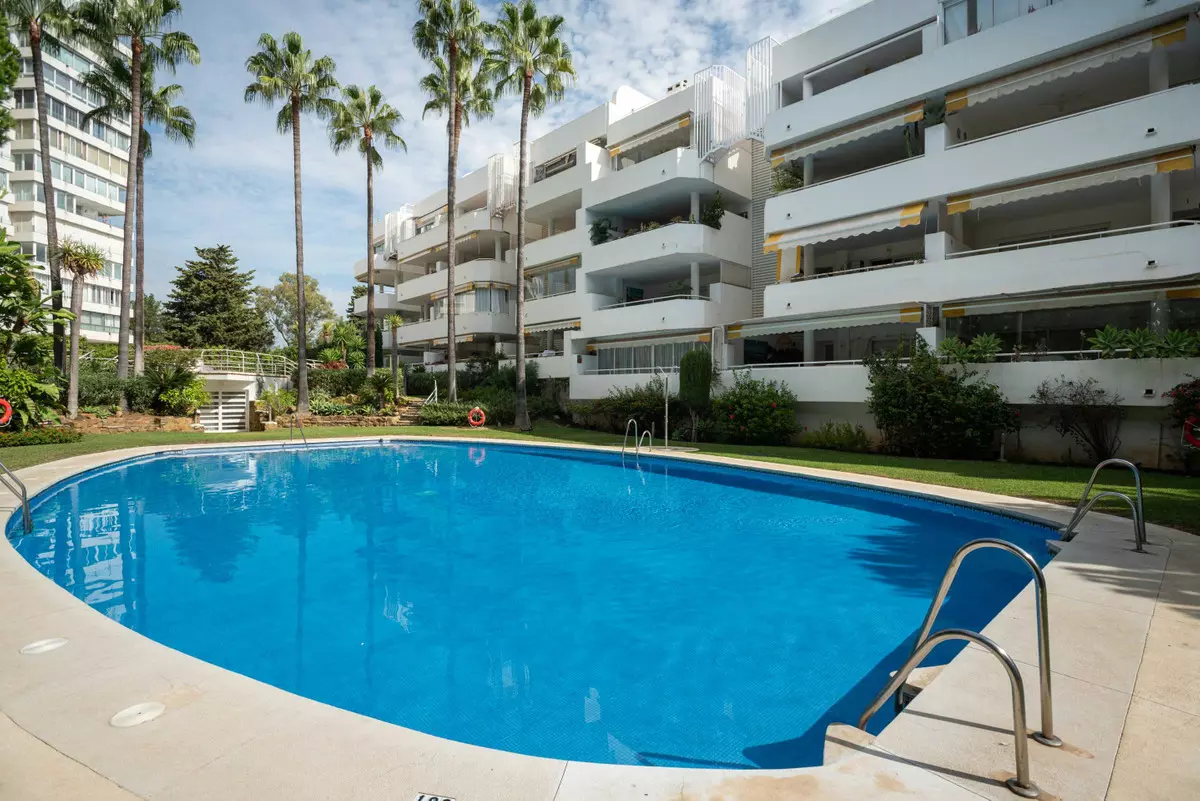 3-bedroom Apartment In Marbella, Spain (121 M²)