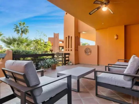 2-bedroom Apartment In Estepona, Spain (90 M²)