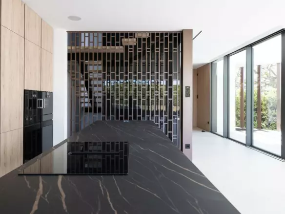3-bedroom Villa In Marbella, Spain (447 M²)