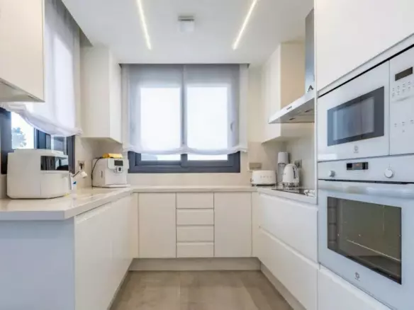 3-bedroom Villa In Orihuela, Spain (175 M²)