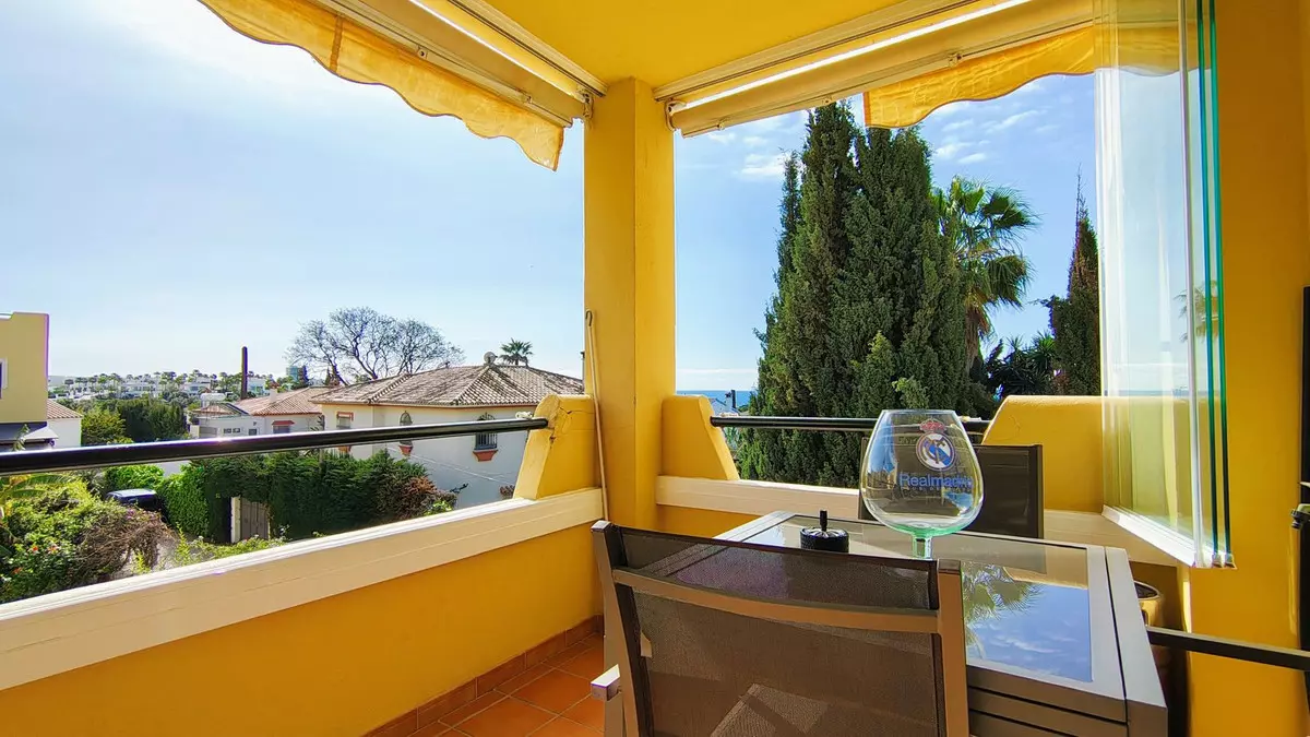 2-bedroom Apartment In Marbella, Spain (90 M²)
