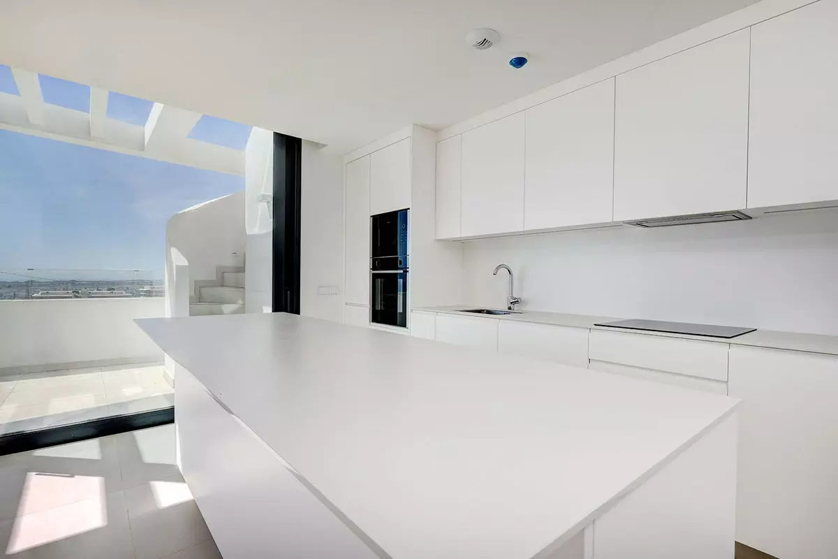 3-bedroom Apartment In Fuengirola, Spain (132 M²)