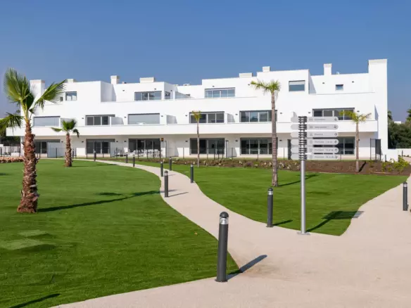 2-bedroom Apartment In Estepona, Spain (97 M²)
