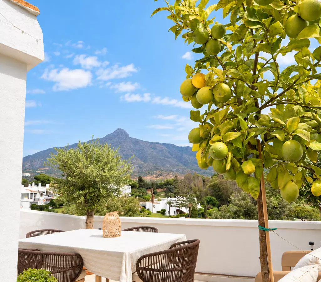 2-bedroom Apartment In Marbella, Spain (73 M²)