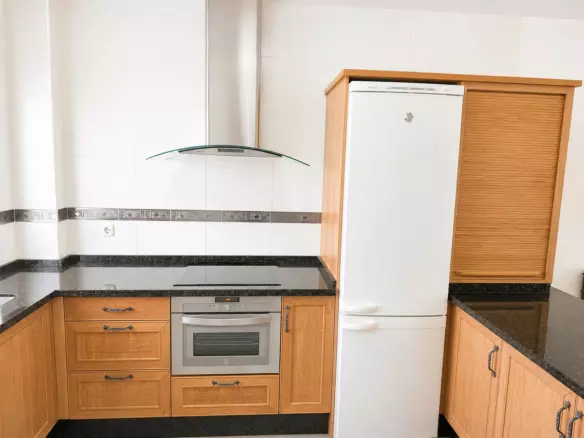 2-bedroom Apartment In Málaga, Spain (119 M²)