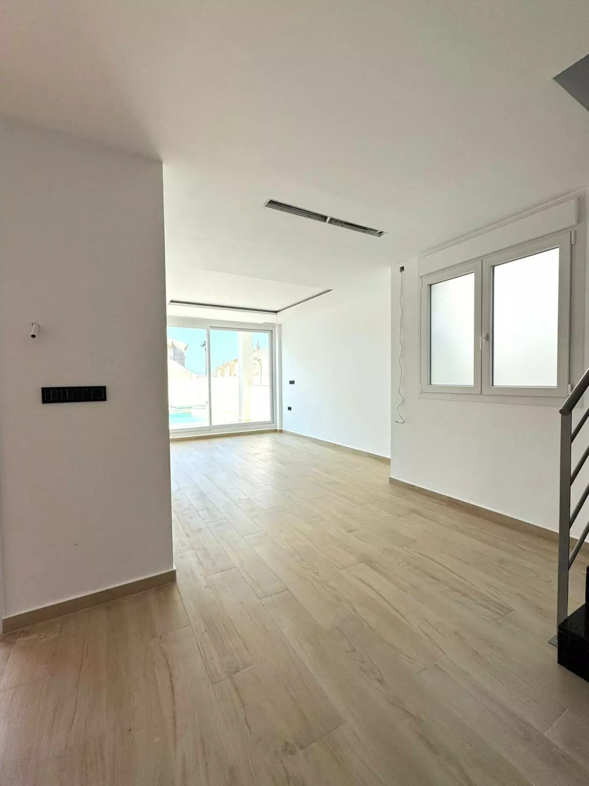 3-bedroom Villa In Torrevieja, Spain (120 M²)