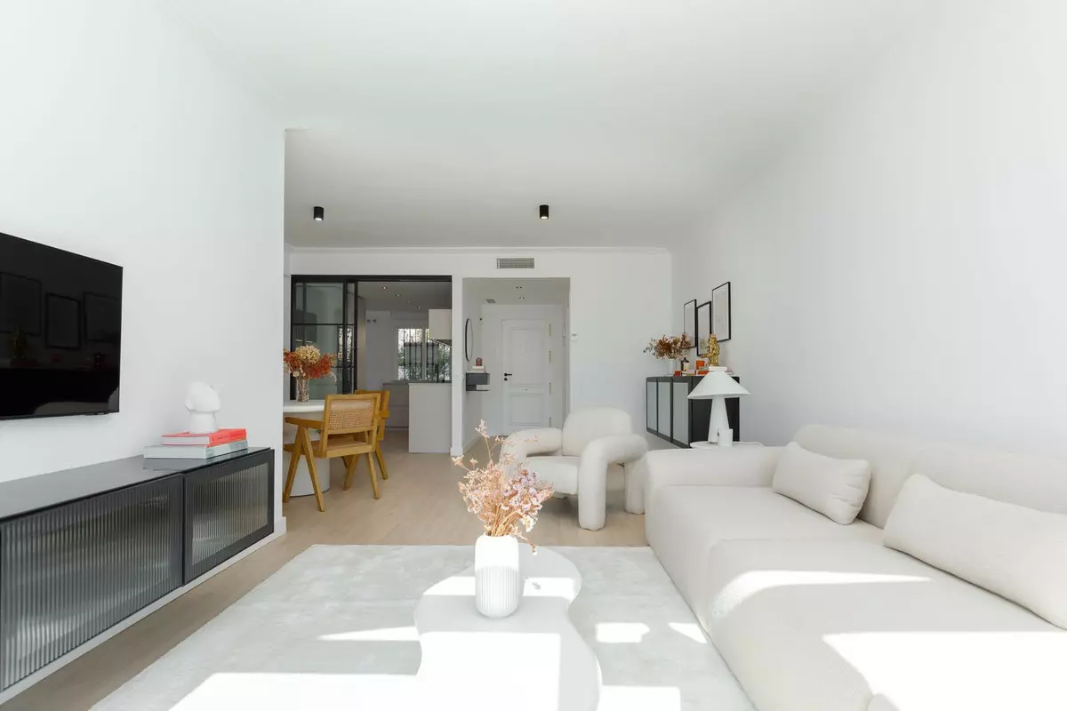 3-bedroom Apartment In Benahavis, Spain (123 M²)