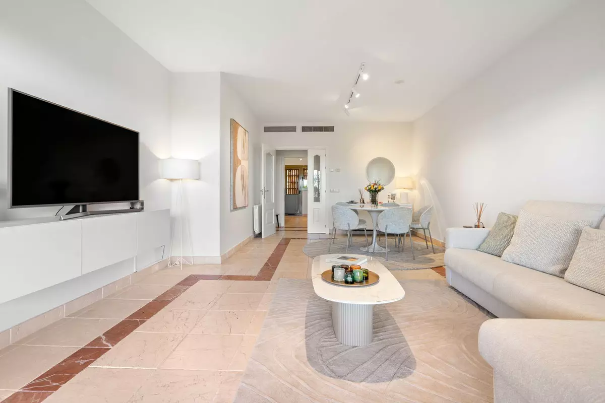 2-bedroom Apartment In Benahavis, Spain (140 M²)