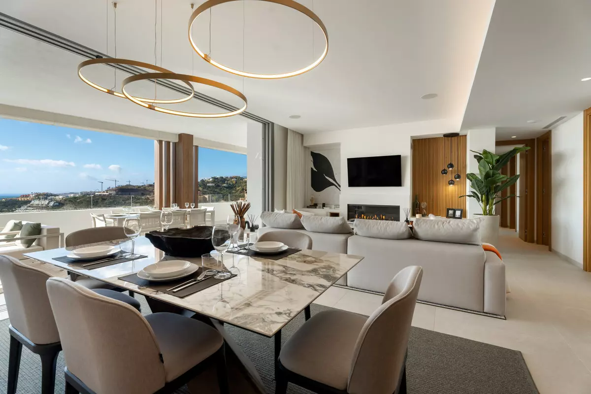 3-bedroom Apartment In Benahavis, Spain (158 M²)