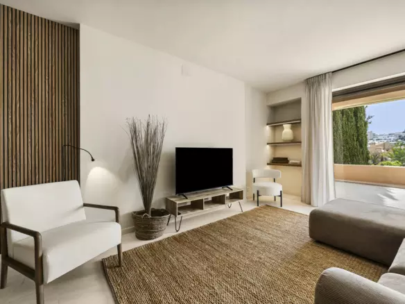 3-bedroom Apartment In Estepona, Spain (298 M²)