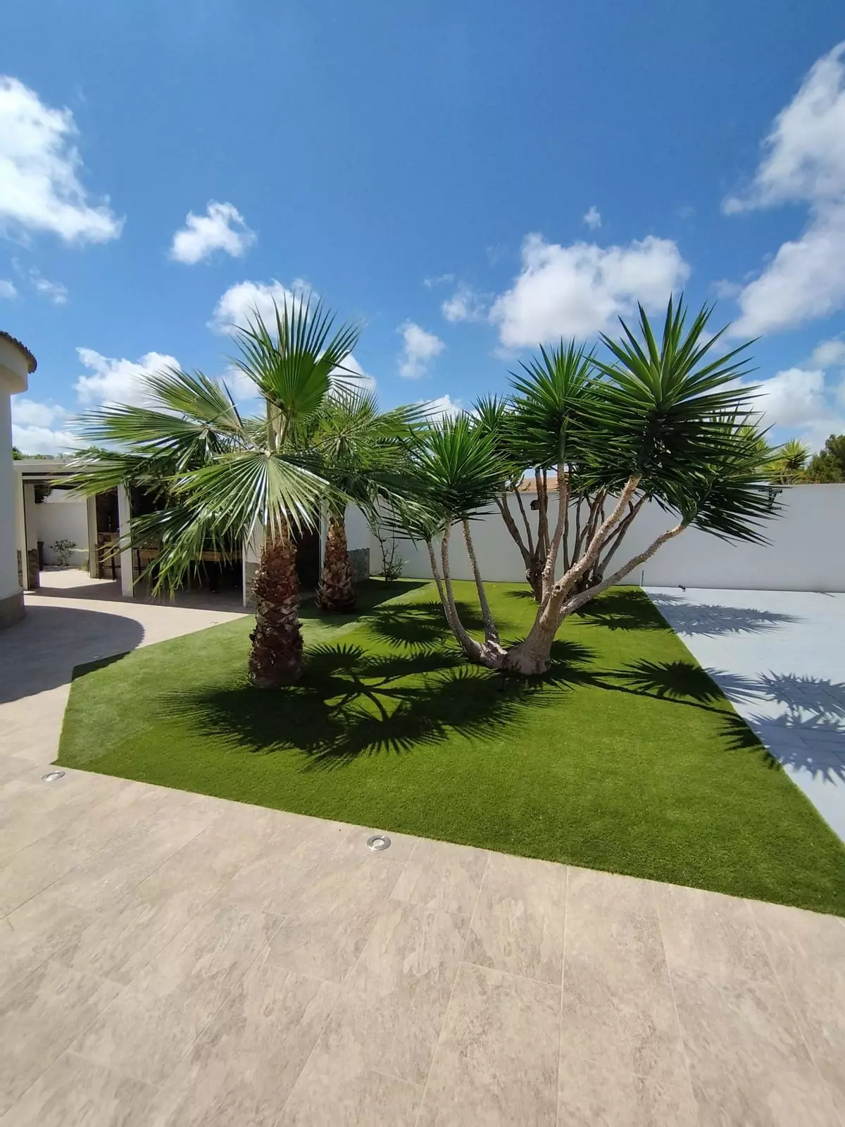 5-bedroom Villa In Torrevieja, Spain (199 M²)