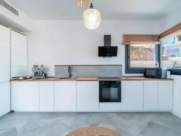 6-bedroom Villa In Coín, Spain (527 M²)