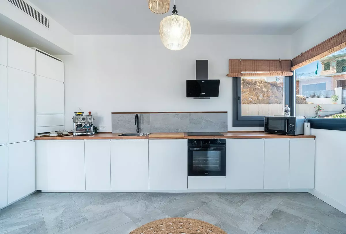 6-bedroom Villa In Coín, Spain (527 M²)
