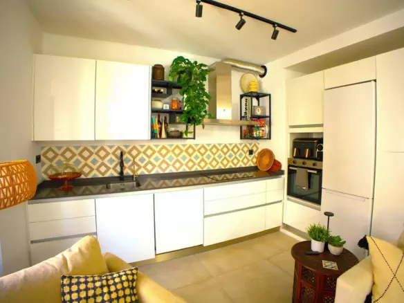 2-bedroom Apartment In Estepona, Spain (93 M²)