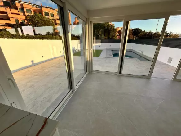 4-bedroom Villa In Marbella, Spain (278 M²)