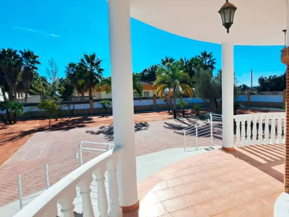 3-bedroom Villa In Catral, Spain (140 M²)