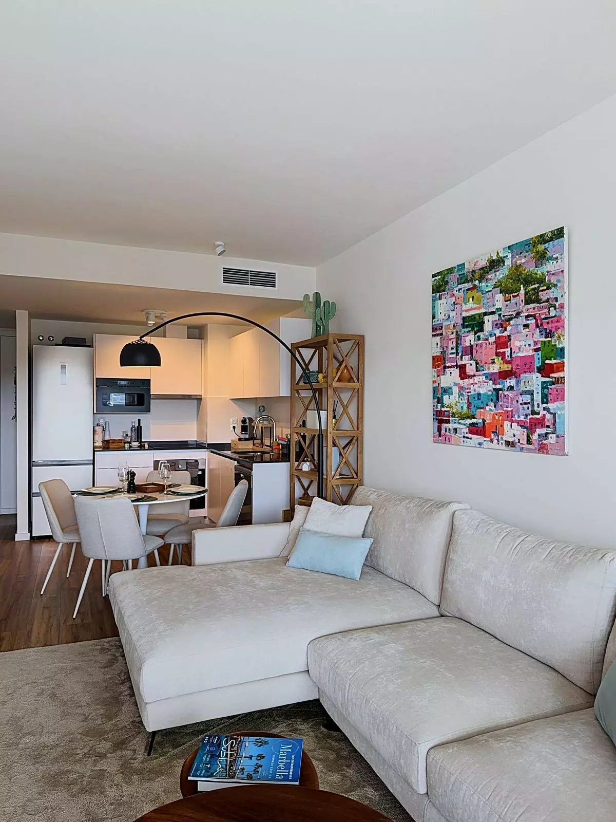 ShowFeedImage-97bfdf 2-bedroom Apartment In Estepona, Spain (110 M²)