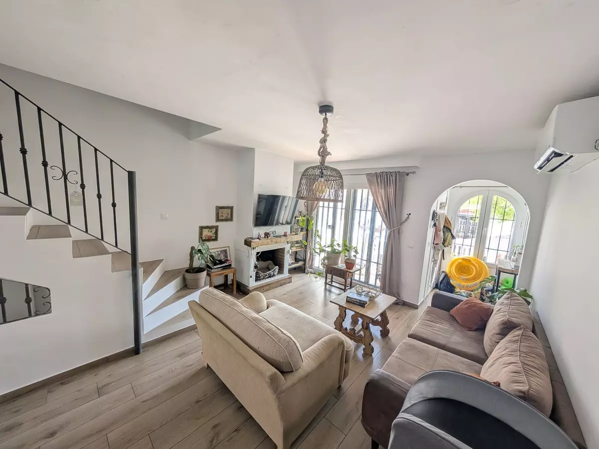 3-bedroom Town House In Mijas, Spain (153 M²)