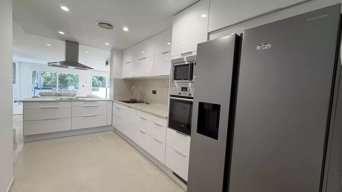 3-bedroom Apartment In Marbella, Spain (223 M²)