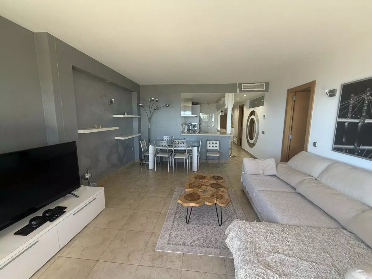 2-bedroom Apartment In Fuengirola, Spain (109 M²)