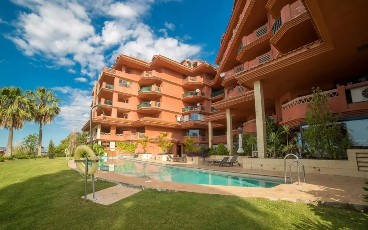 2-bedroom Apartment In Benalmádena, Spain (91 M²)