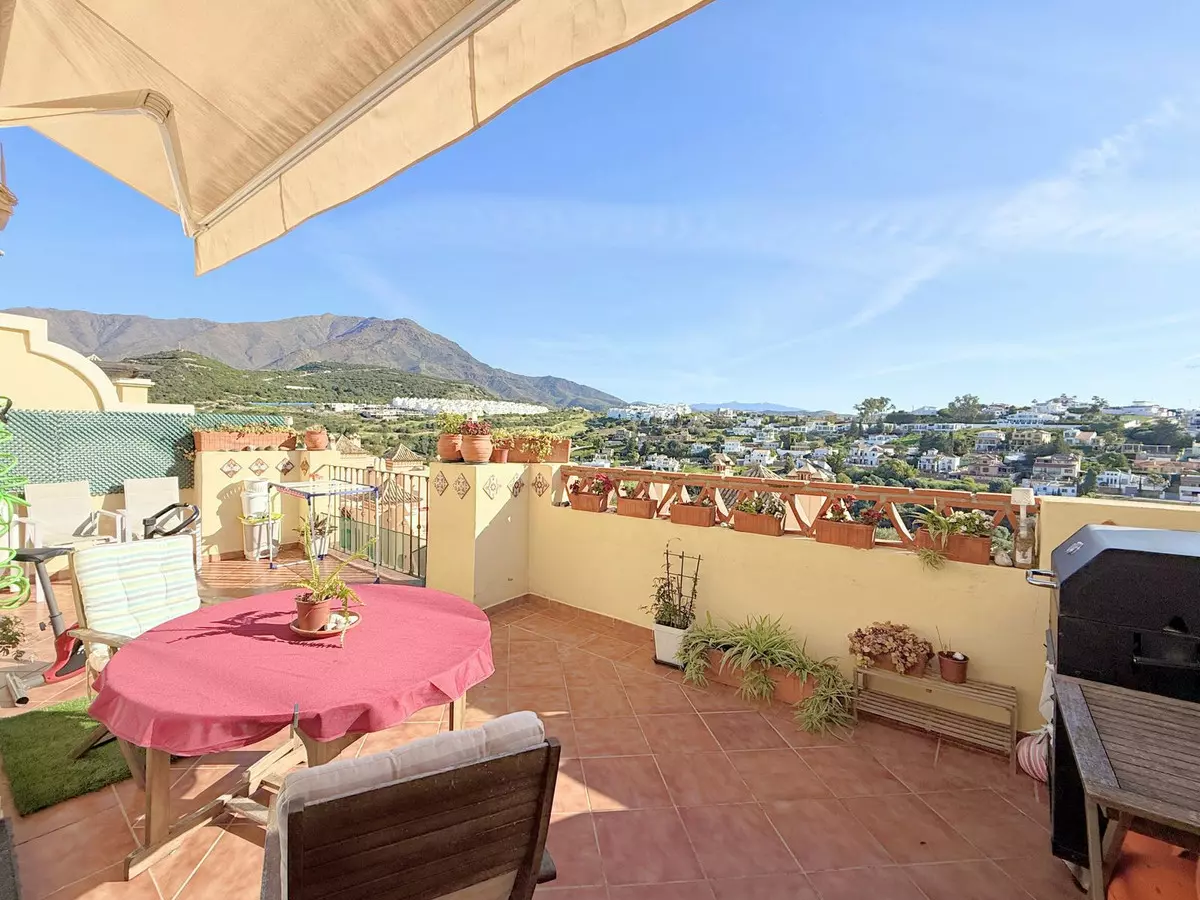 2-bedroom Apartment In Estepona, Spain (108 M²)