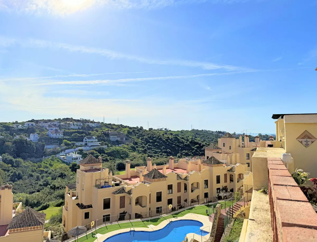 2-bedroom Apartment In Estepona, Spain (108 M²)