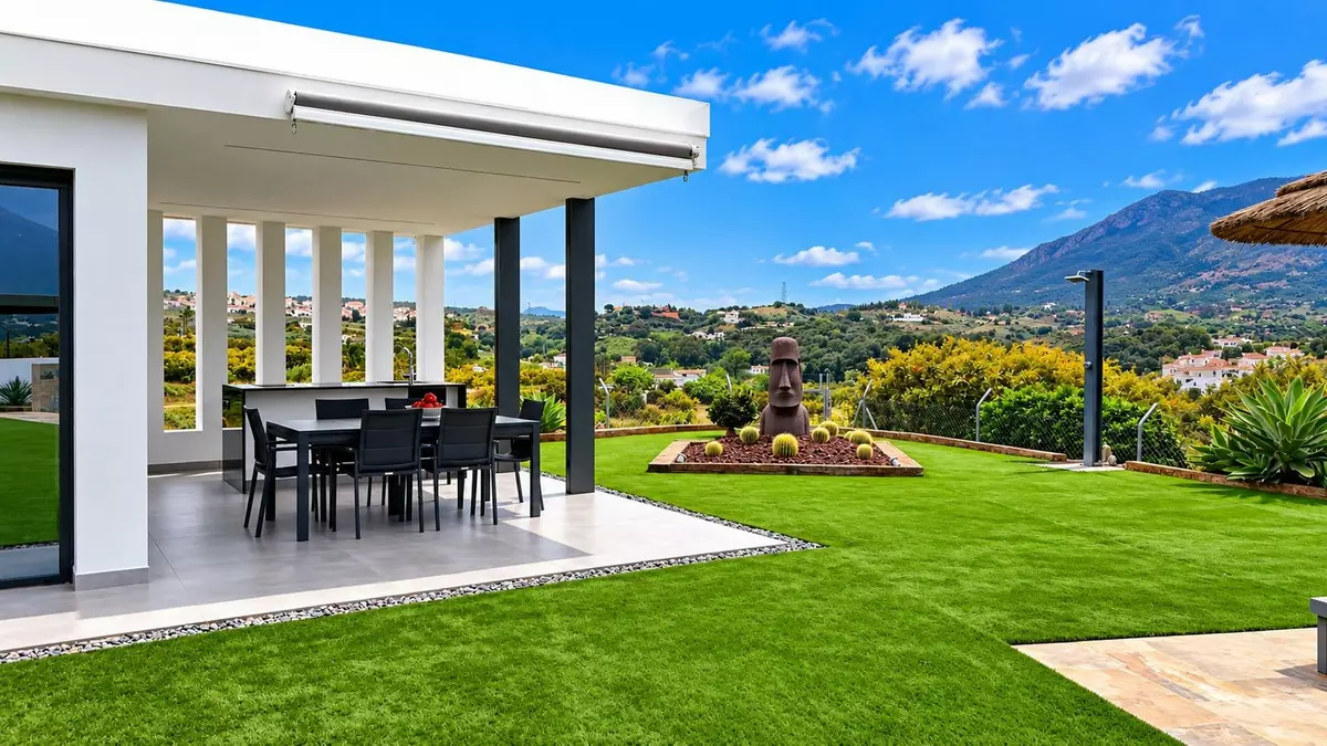 3-bedroom Villa In Alhaurín El Grande, Spain (166 M²)