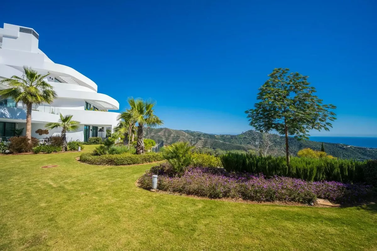 3-bedroom Apartment In Marbella, Spain (130 M²)