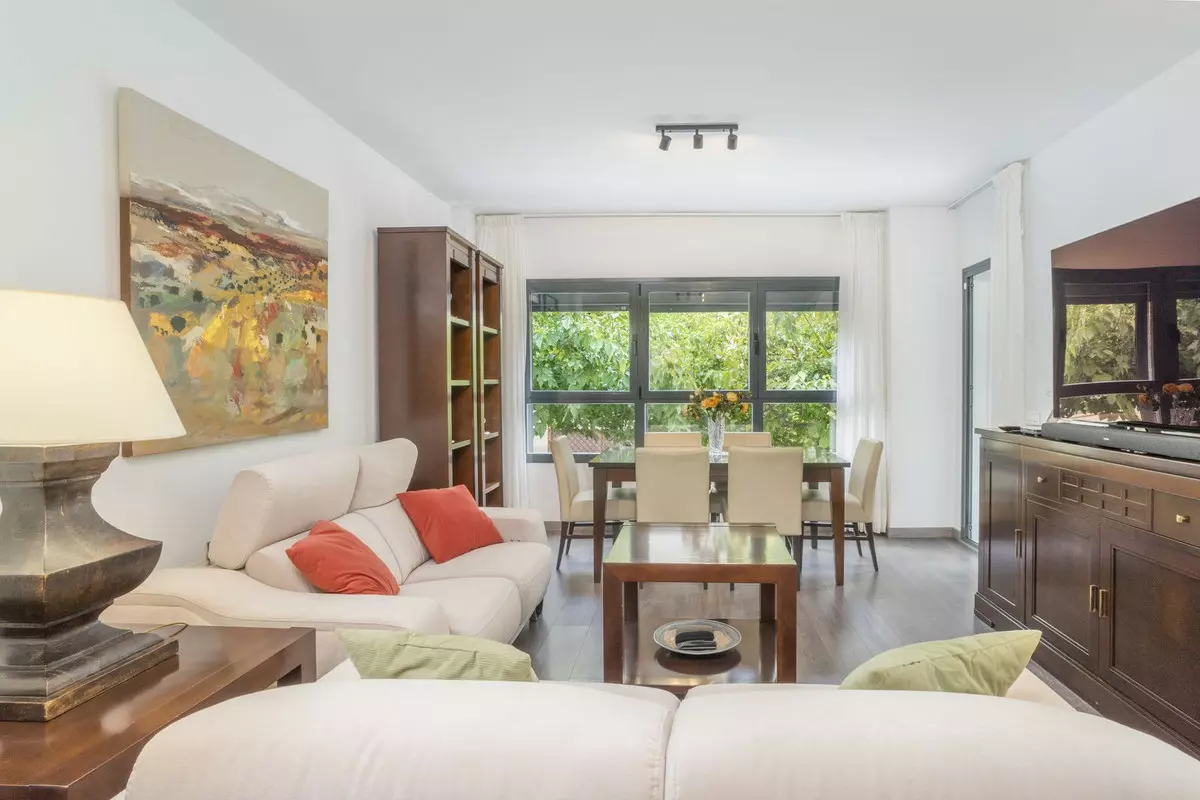 3-bedroom Apartment In Estepona, Spain (115 M²)