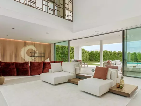 5-bedroom Villa In Marbella, Spain (912 M²)