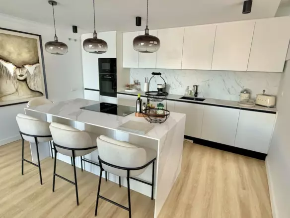 3-bedroom Apartment In Marbella, Spain (145 M²)