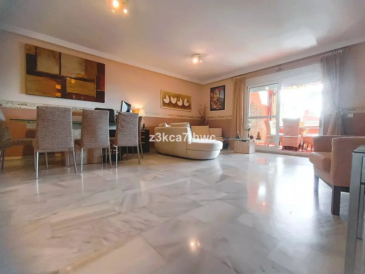 3-bedroom Apartment In Estepona, Spain (114 M²)