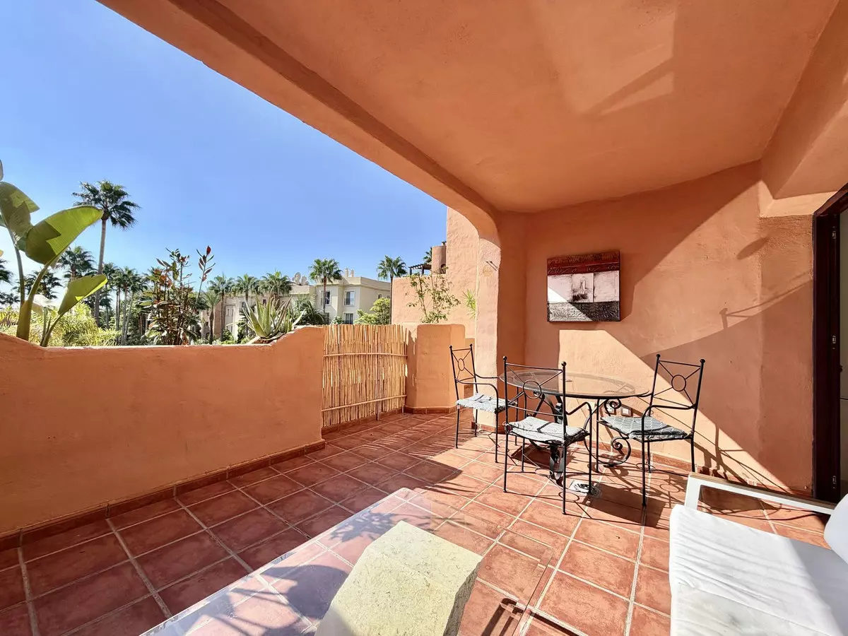 2-bedroom Apartment In Benahavis, Spain (128 M²)
