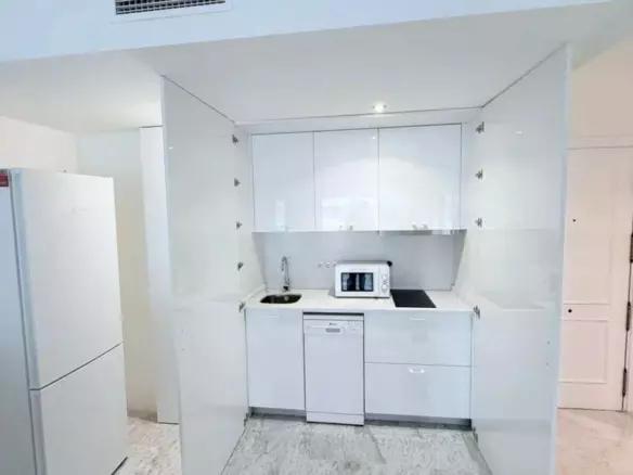 1-bedroom Apartment In Marbella, Spain (60 M²)