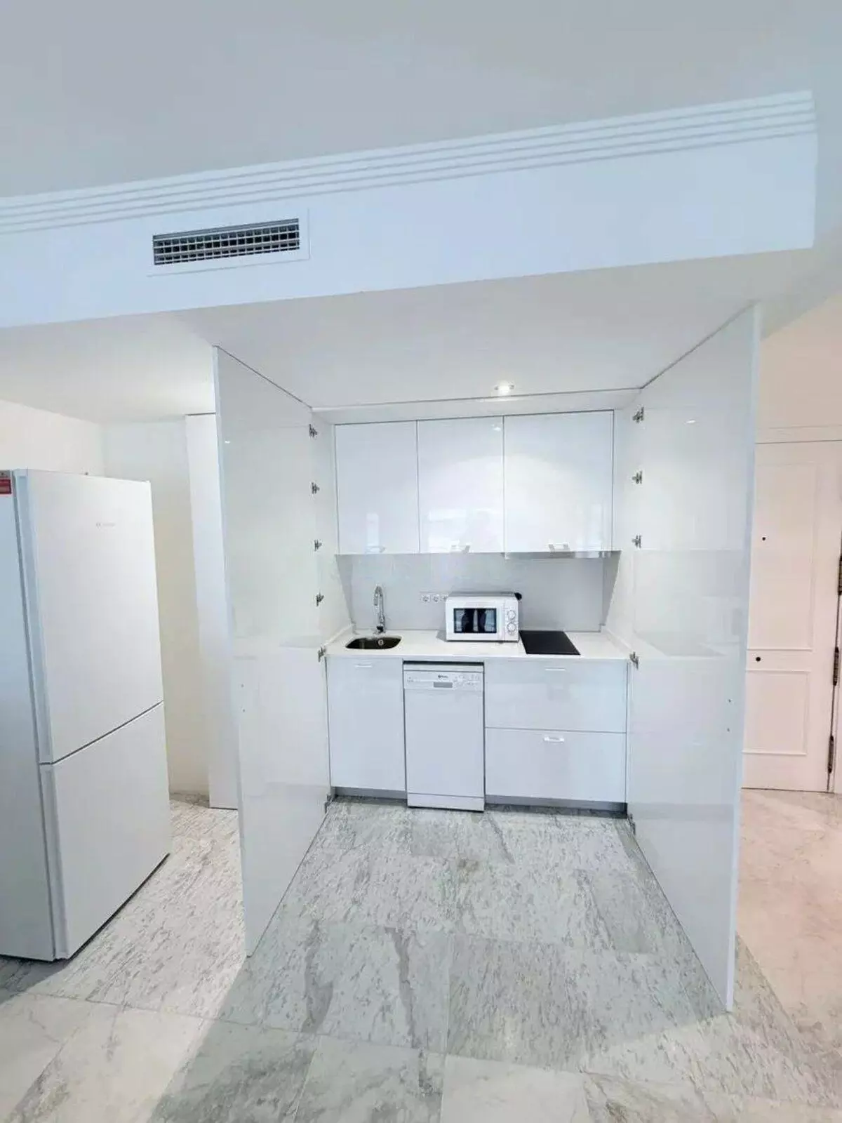 ShowFeedImage-a2289a 1-bedroom Apartment In Marbella, Spain (60 M²)