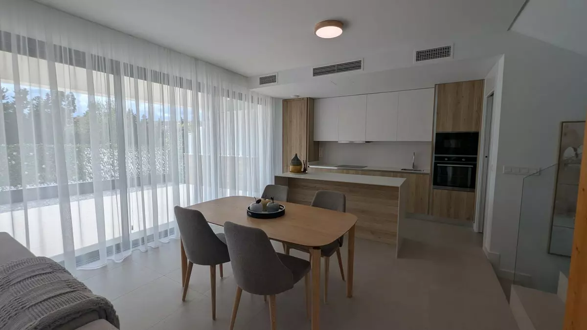 3-bedroom Villa In Estepona, Spain (153 M²)