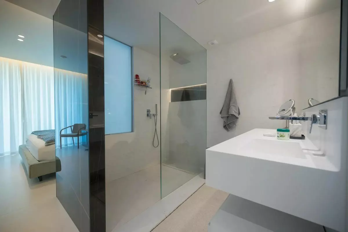 3-bedroom Apartment In Marbella, Spain (130 M²)