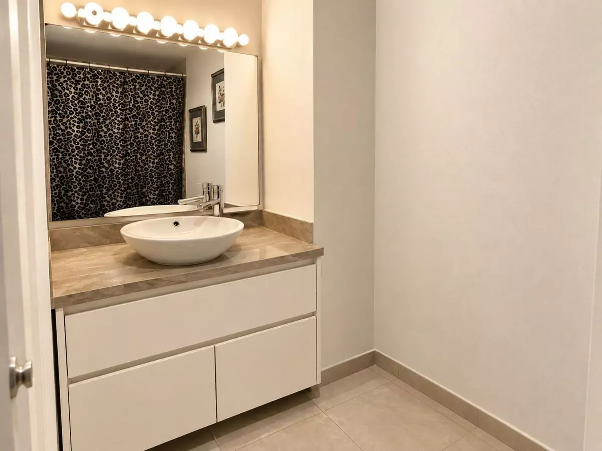 3-bedroom Apartment In Estepona, Spain (70 M²)