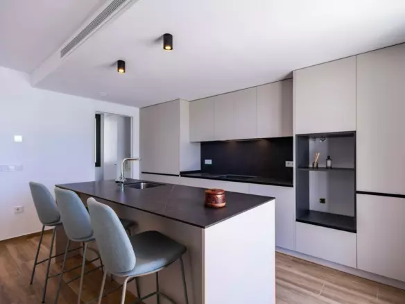 3-bedroom Villa In Polop, Spain (221 M²)