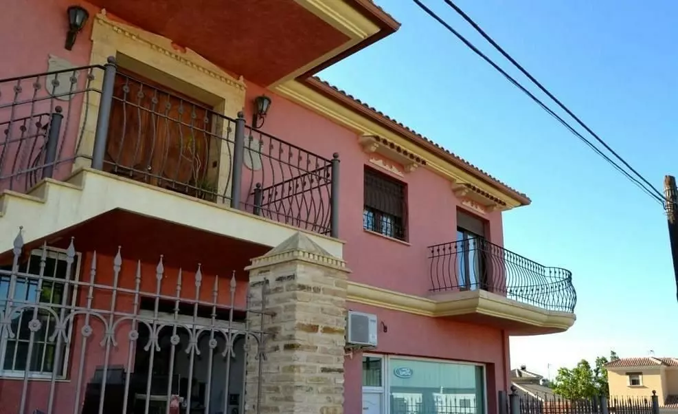 4-bedroom Villa In San Miguel De Salinas, Spain (245 M²)