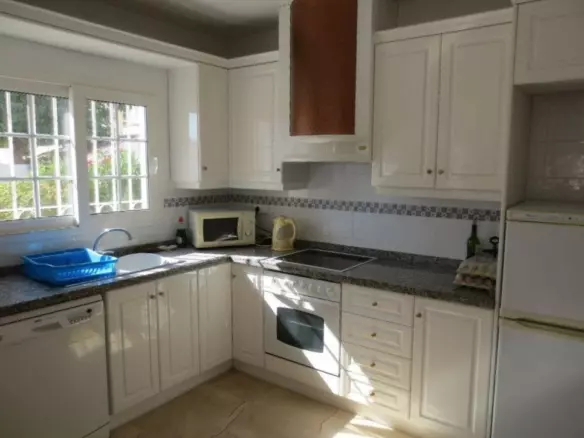 6-bedroom Villa In Orihuela, Spain (175 M²)