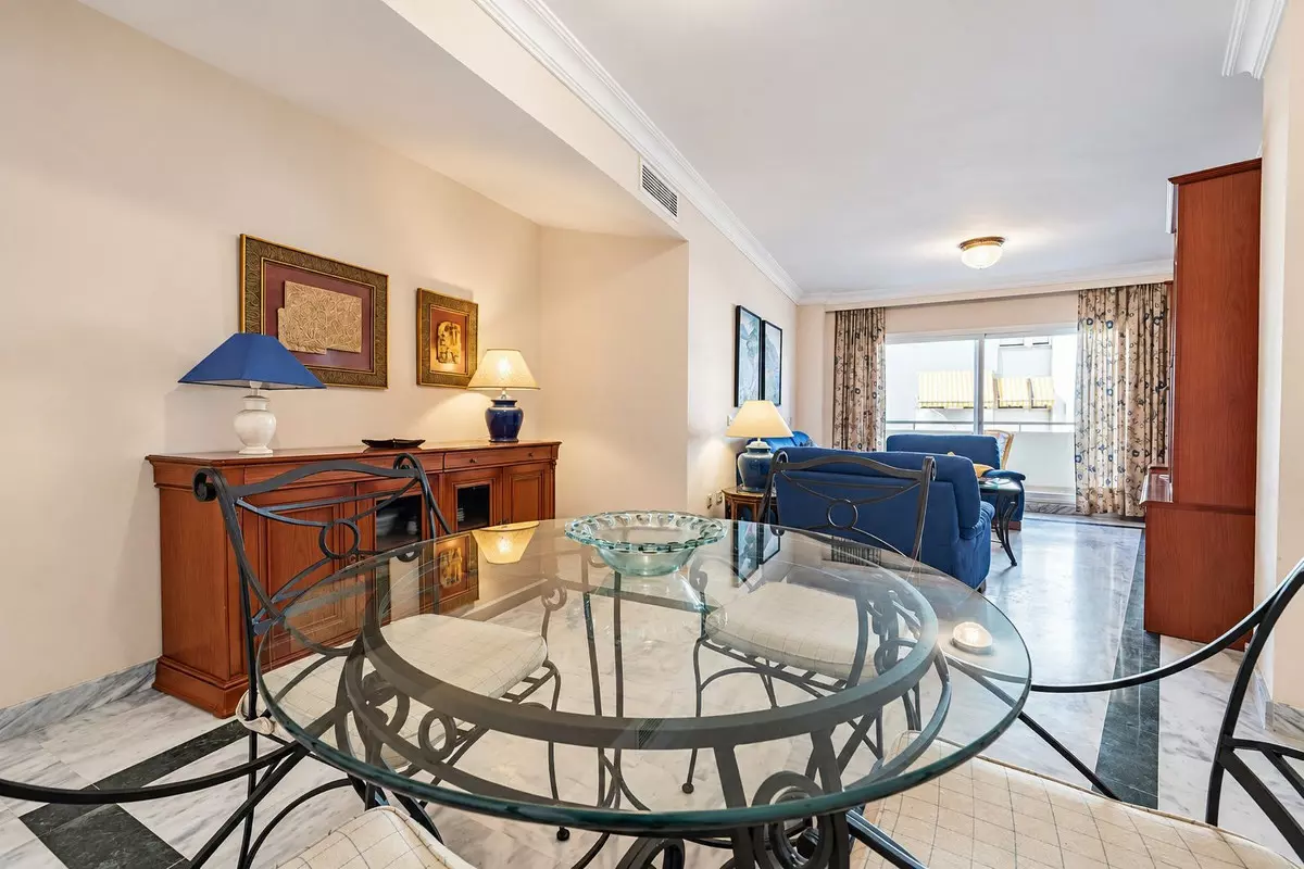 2-bedroom Apartment In Marbella, Spain (116 M²)