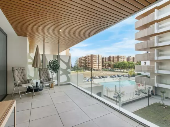 2-bedroom Apartment In Fuengirola, Spain (124 M²)
