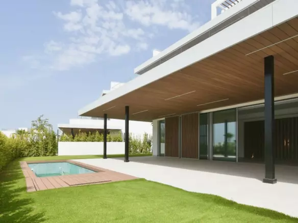 4-bedroom Apartment In Marbella, Spain (205 M²)